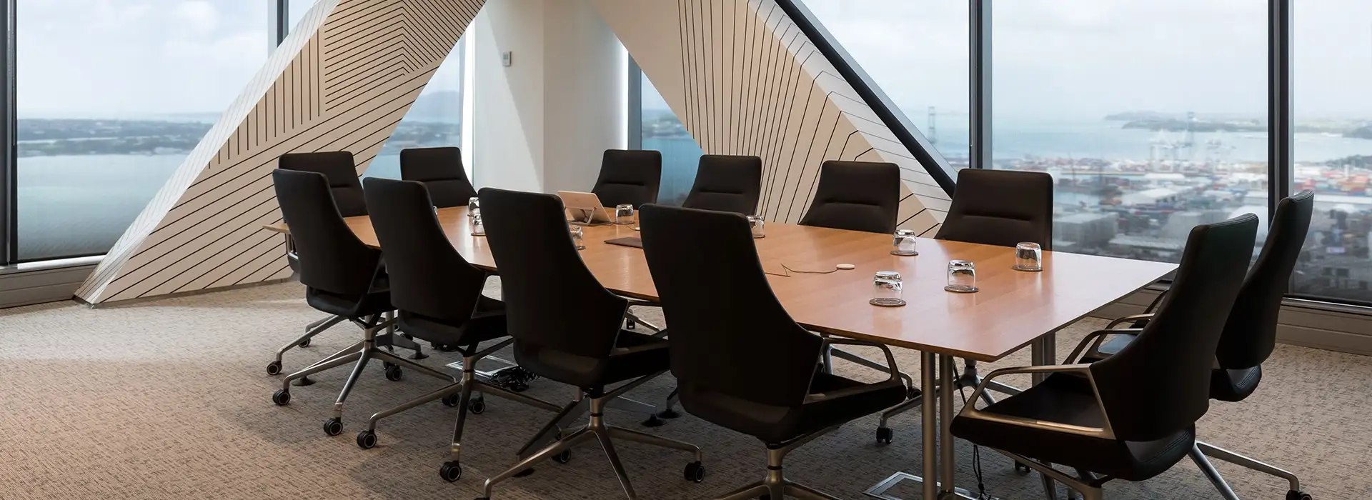 Aura Vertex Banner 2